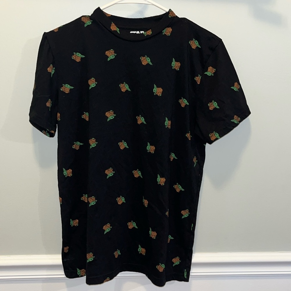 Medium Men’s Star Wars Grogu T-shirt